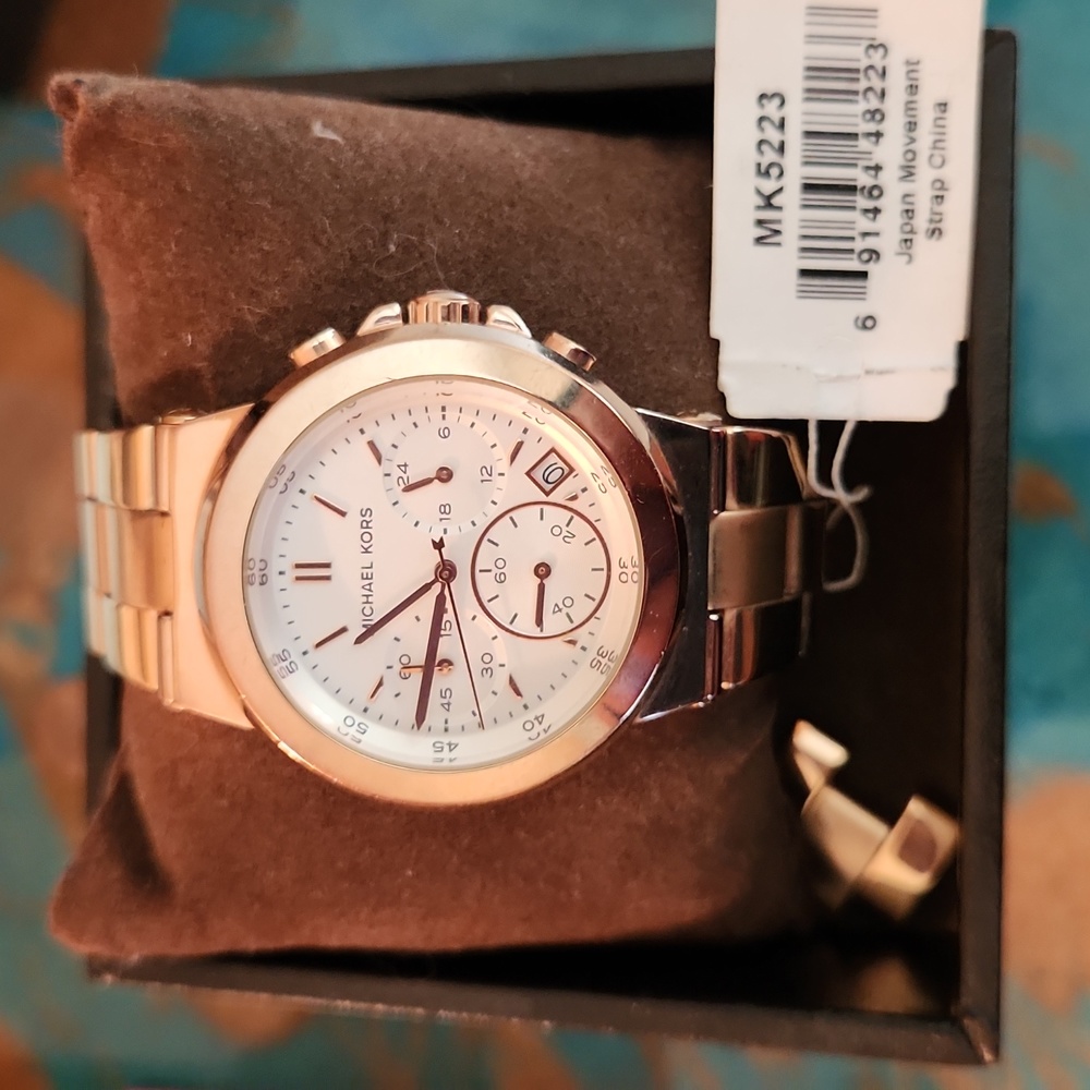 MICHAEL KORS Rose Gold -tone Runway Chronograph Ladies Watch MK5223